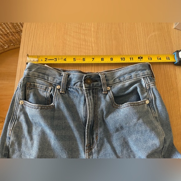 American Eagle| AE Mom Jean, Distressed Style, Size 2••• - Picture 9 of 12